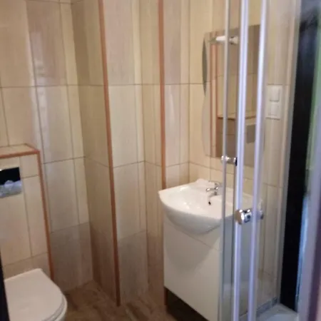 Sis בית אירוח *